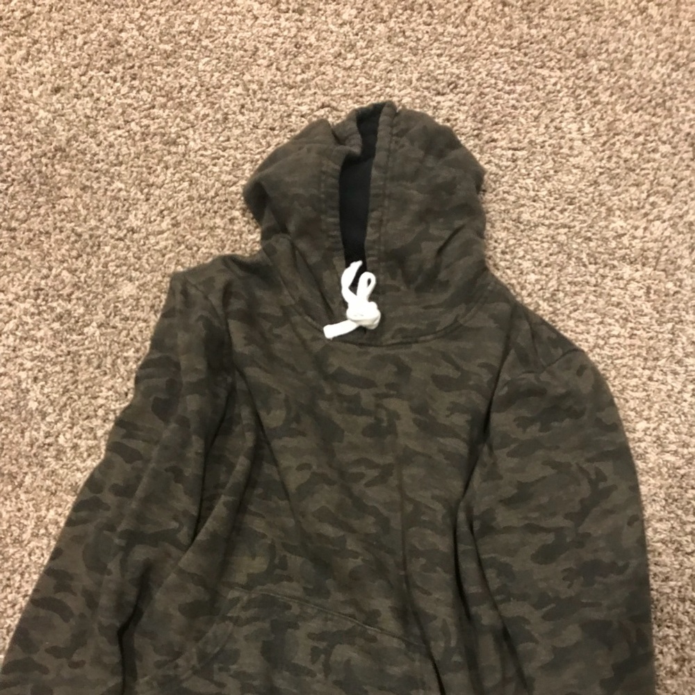 Forever 21 sweatshirt never wear